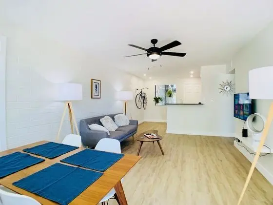 Modern Contemporary OT Scottsdale W-Pool - Öne Çıkan Resim