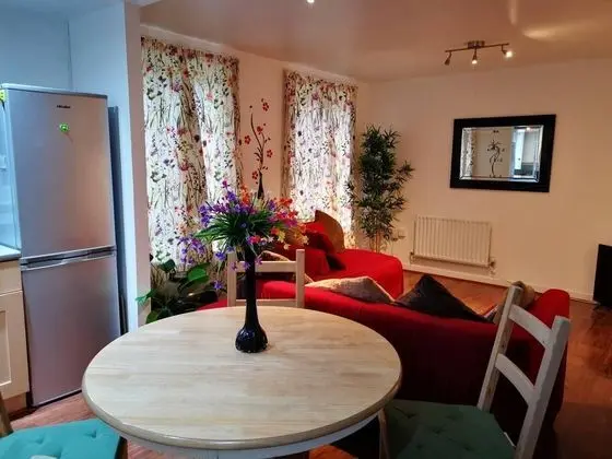 Modern and Cosy Apartment in North London, UK - İç Mekan
