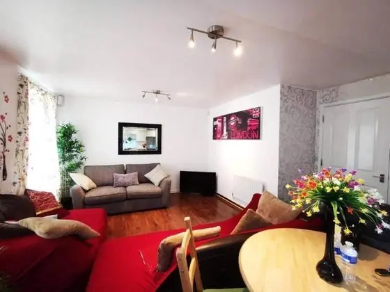 Modern and Cosy Apartment in North London, UK - Öne Çıkan Resim