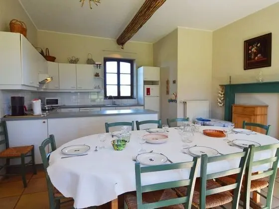 Modern Cottage in Barvaux-condroz Amidst Meadows - Yerinde Yemek