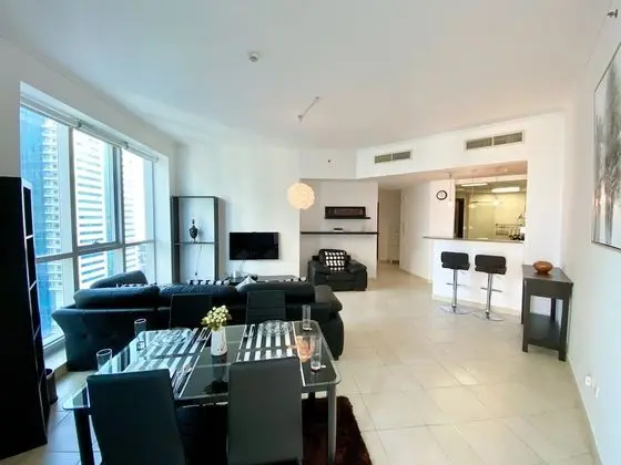 Modern and cozy 2BR Apartment in Torch Tower Dubai - Öne Çıkan Resim