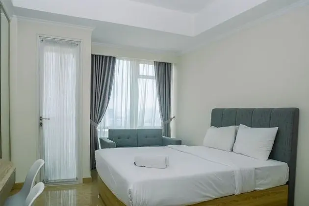 Modern and Cozy Studio Menteng Park Apartment