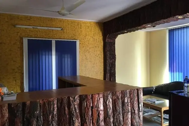 Modern Devdarshan Inn Pvt Ltd - Lobi