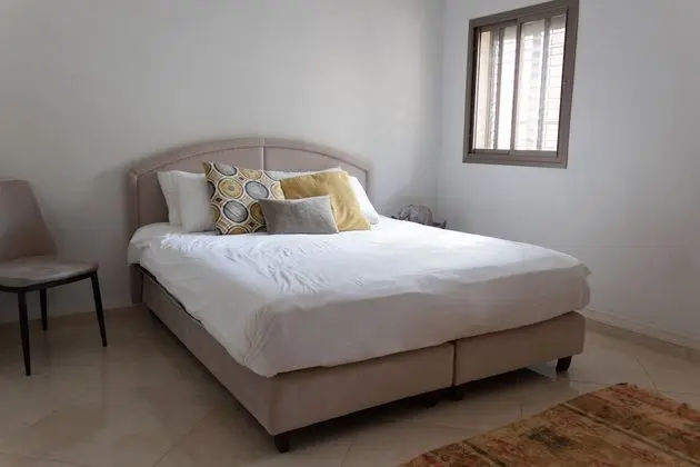 Modern Downtown 3BR by Ahlan Hospitality