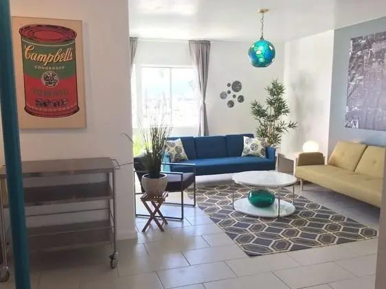 Modern Downtown Condo - Öne Çıkan Resim