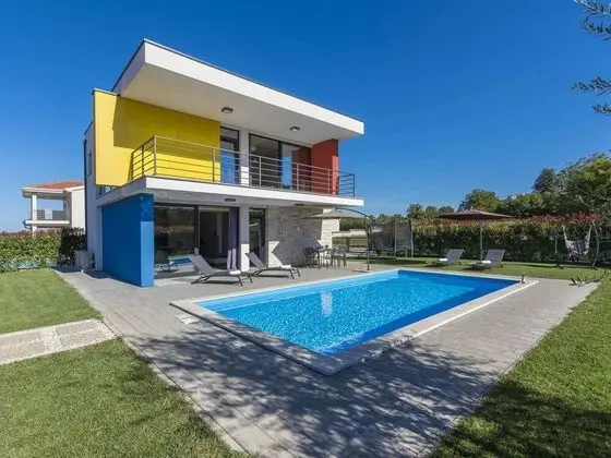 Modern Villa in Dracevac With Swimming Pool - Dış Mekan