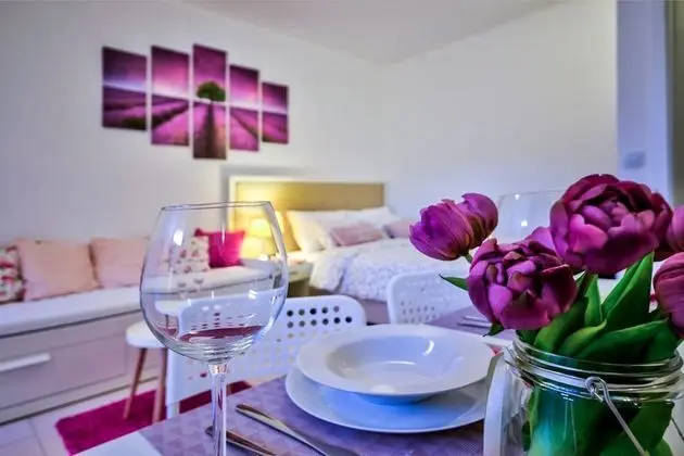 Modern Duplex Close to City Center- Free Parking - İç Mekan