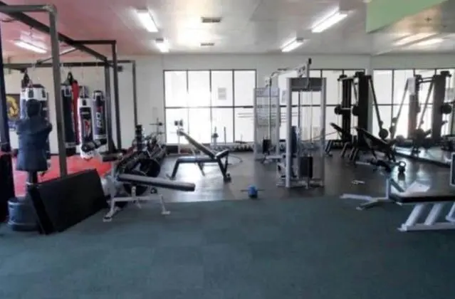 Modern Executive Penthouse All Amenities - Fitness