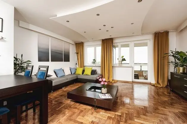 Modern family apartment - Öne Çıkan Resim