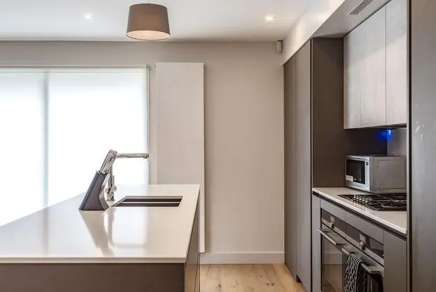 Modern Family Home in Kensington - Oda