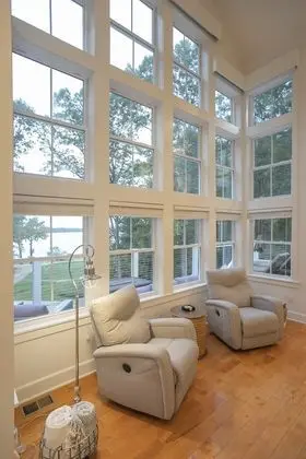 Modern Farmhouse Style Chalet with amazing Kentucky Lake views - Dock, Hottub and Firepit! - Lobi