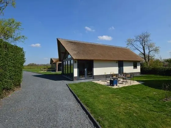 Modern & Garden-view Holiday Home in Alphen
