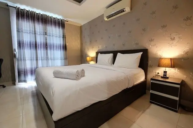 Modern and Gorgeous 1BR The Boulevard Apartment