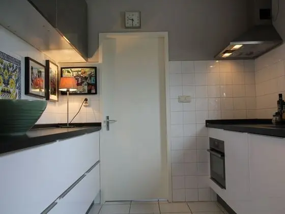 Modern Villa in Groet With Garden - Mutfak