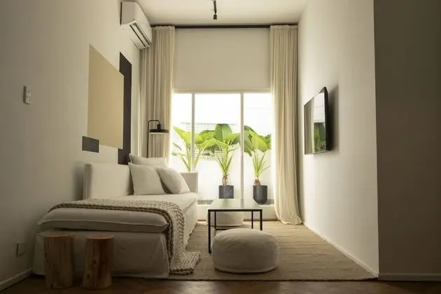 Modern ground floor with private patio