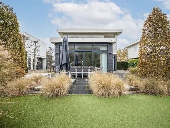 Modern Villa in Harderwijk with Hot Tub