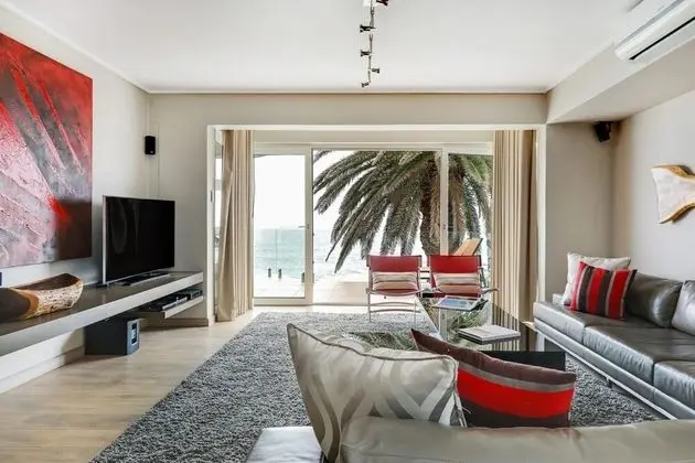 Modern Holiday Apartment in Secure Camps Bay Complex With Private Pool Houghton Steps - Oda