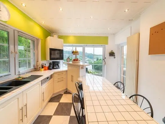 Modern Holiday Home in Bouillon With Terrace - Mutfak