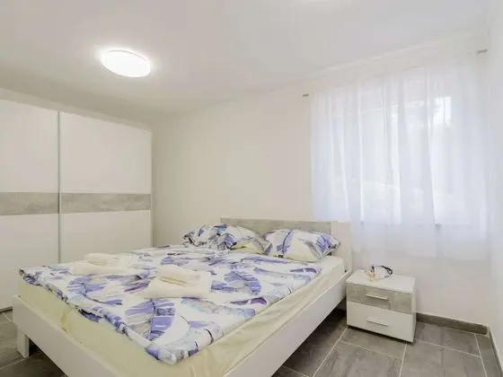 Modern Holiday Home at Crikvenica With Sea View - Oda
