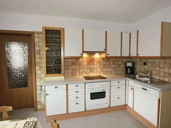 Modern Holiday Home in Fügen Near Ski Area - Mutfak