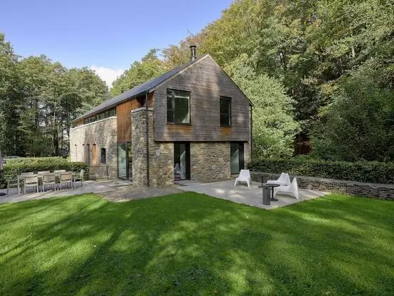 Modern Holiday Home With Garden in Jalhay - Dış Mekan