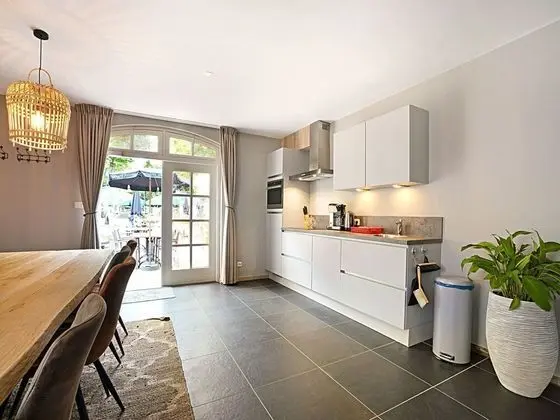 Modern Holiday Home in Grubbenvorst Near River Maas - Mutfak