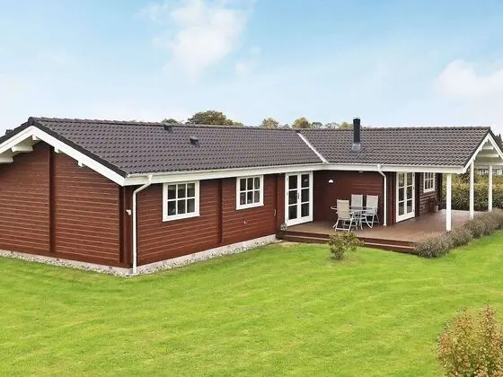 Modern Holiday Home in Humble Syddanmar Near Sea