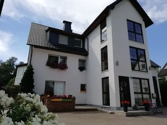 Modern Holiday Home in Idyllic Setting With Private Terrace and Separate Entry - Öne Çıkan Resim