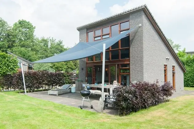 Modern Holiday Home Located Against the Dunes Between Schoorl and Bergen - Öne Çıkan Resim
