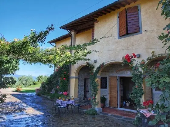 Modern Holiday Home in Loro Ciuffenna With Pool