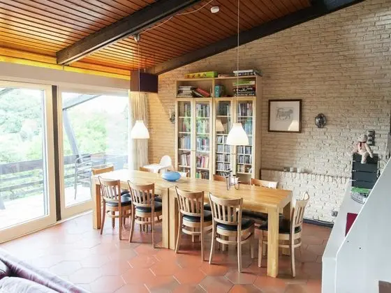 Modern Holiday Home Near Forest in Kleinich - Yerinde Yemek