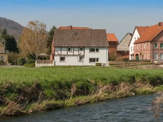 Modern Holiday Home Near River in Amelgatzen - Dış Mekan