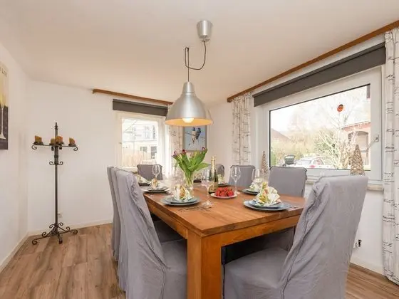 Modern Holiday Home Near River in Amelgatzen - Yerinde Yemek