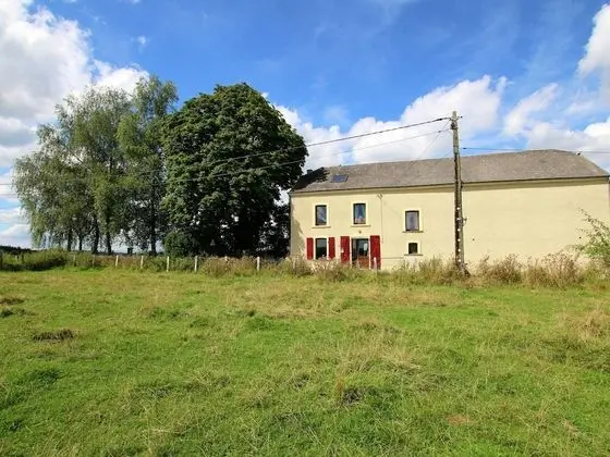 Modern Holiday Home in Neufchâteau With Terrace