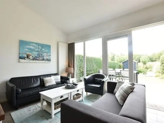 Modern Holiday Home in Nieuwvliet With Garden - Oda