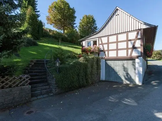 Modern Holiday Home in Oberkirchen With Garden - Dış Mekan