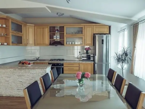 Modern Holiday Home in With Private Pool - Mutfak