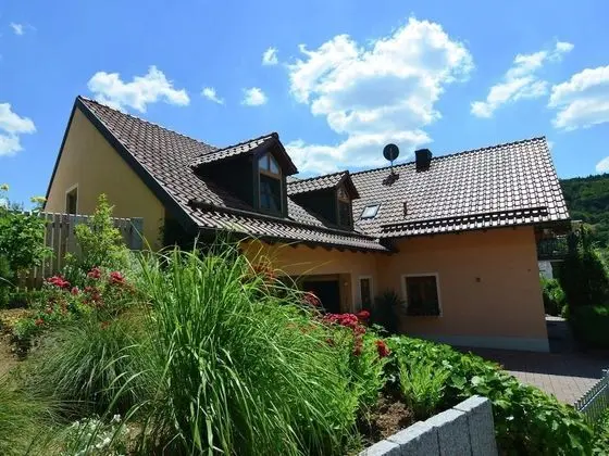 Modern Holiday Home in Prunn Near Lake - Dış Mekan