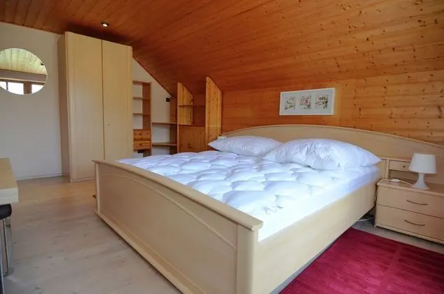 Modern Holiday Home in Prunn Near Lake - Oda