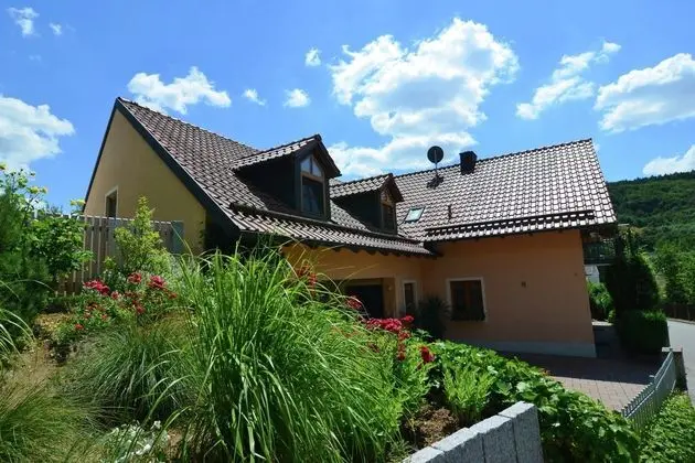 Modern Holiday Home in Prunn Near Lake - Öne Çıkan Resim