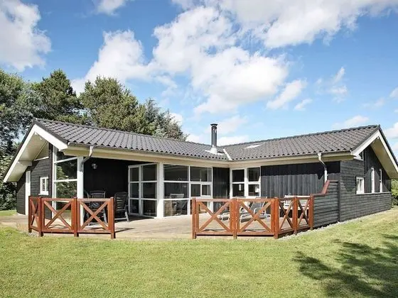 Modern Holiday Home With Sauna in Lønstrup