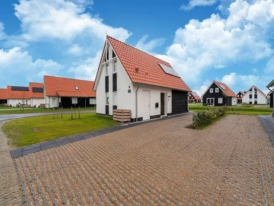 Modern Holiday Home in Scherpenisse With Garden