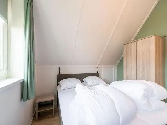 Modern Holiday Home in Scherpenisse With Garden - Oda