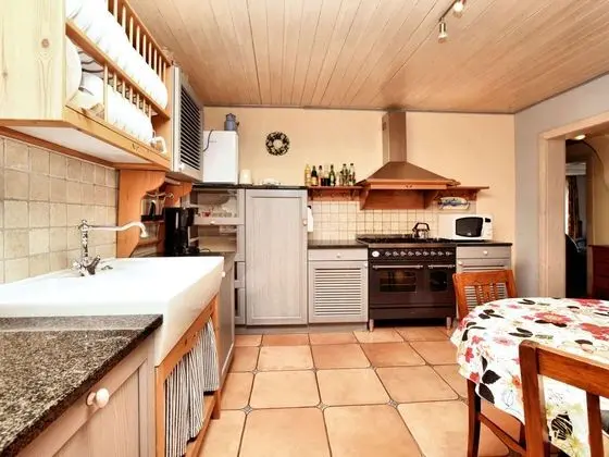 Modern Holiday Home in Schönberg with Hot Tub - Mutfak