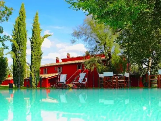 Modern Holiday Home in Spello With Pool