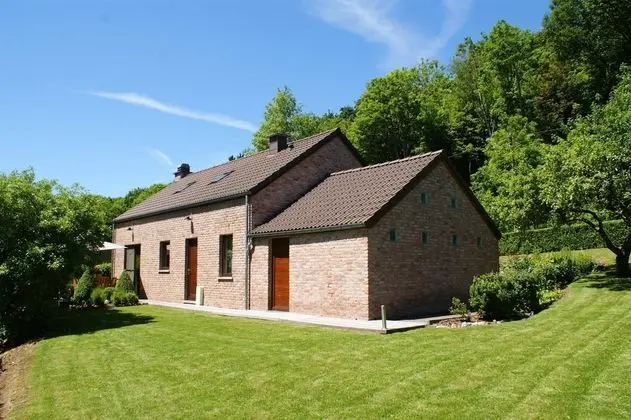 Modern Holiday Home in Stavelot With Fireplace - Öne Çıkan Resim