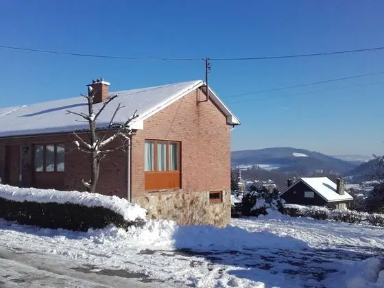 Modern Holiday Home in Stavelot With Garden - Dış Mekan