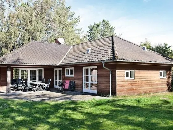 Modern Holiday Home in Store Fuglede With Garden