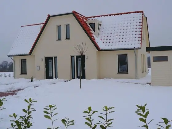 Modern Holiday Home in Wietzendorf in the Lüneburg Heath With Terrace - Dış Mekan