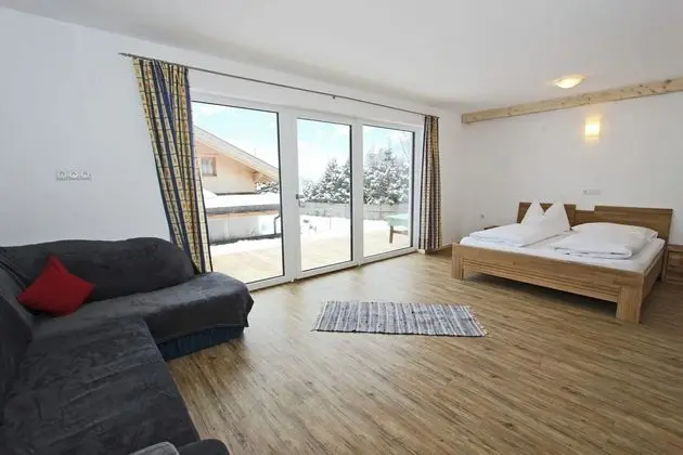 Modern Holiday Home in Zell am Ziller Near Ski Lift - Oda